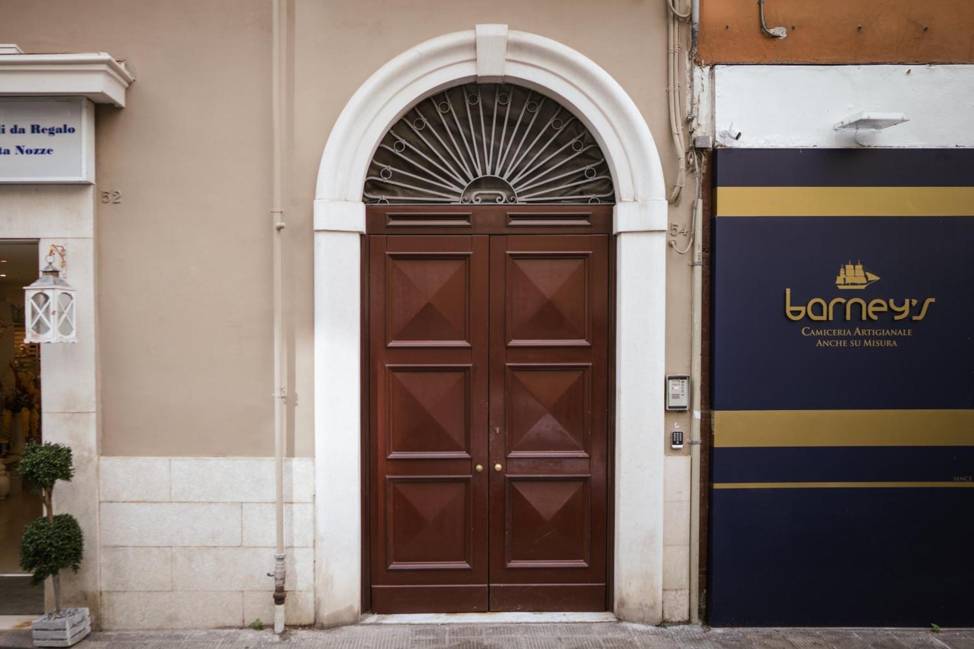 Calefati Suite 54 Bari Bagian luar foto